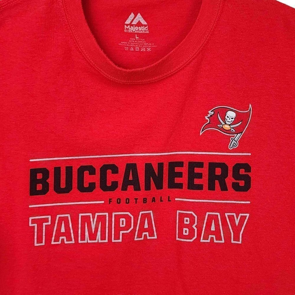 Majestic Tampa Bay Buccaneers Football Graphic T-Shirt Red Mens Large NFL